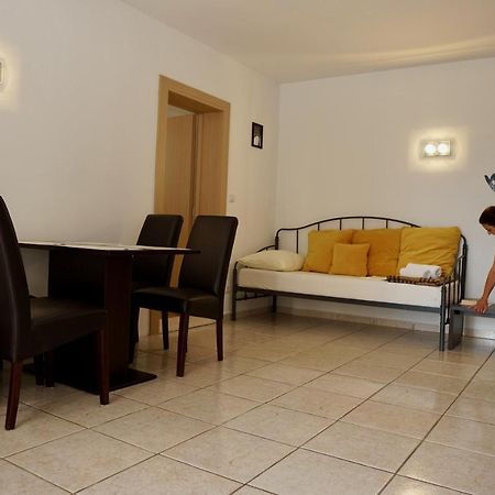 Apartments Victoria Trogir Eksteriør billede