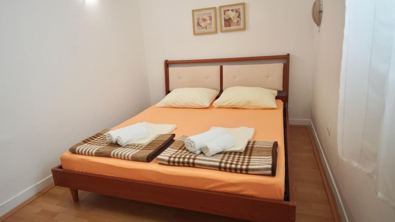 Apartments Victoria Trogir Eksteriør billede