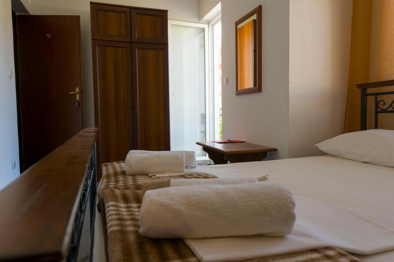 Apartments Victoria Trogir Eksteriør billede